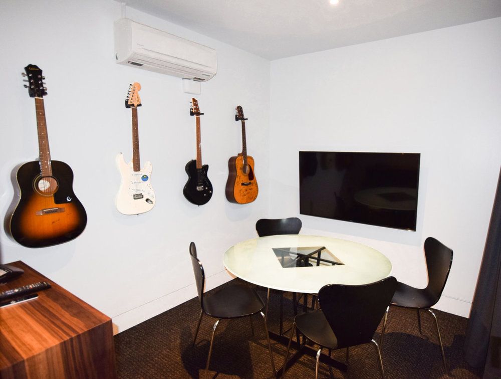 E. 7th Street Shared Office Space: 2120 E 7th St, Austin, TX 78702